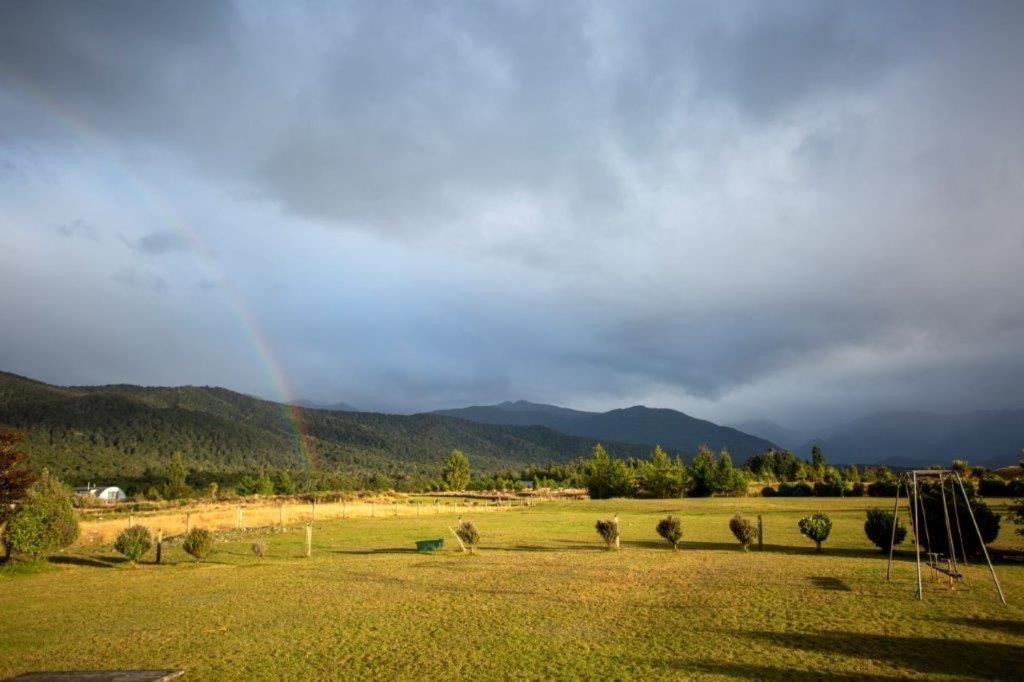 Kepler Oaks Chalet Te Anau Buitenkant foto